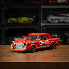 1: 24 MERCEDES 300 SEL RED PIG (352 PCS)