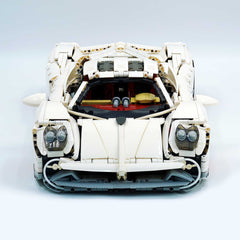 1:8 Pagani Utopia | Paint White Collector’s Edition (4719 PCS)