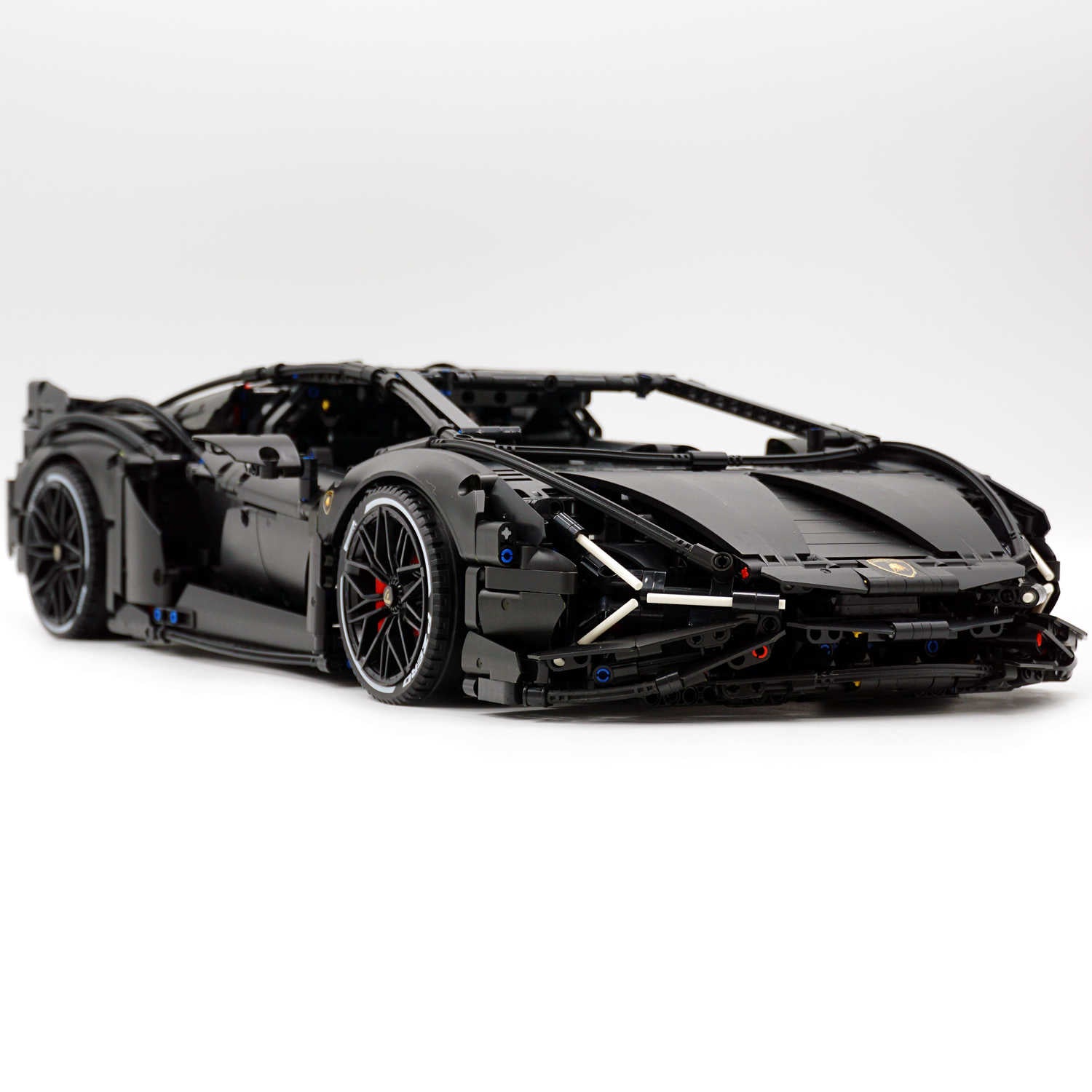 1: 8 Lamborghini Sian Black Special Edition (3696 PCS)