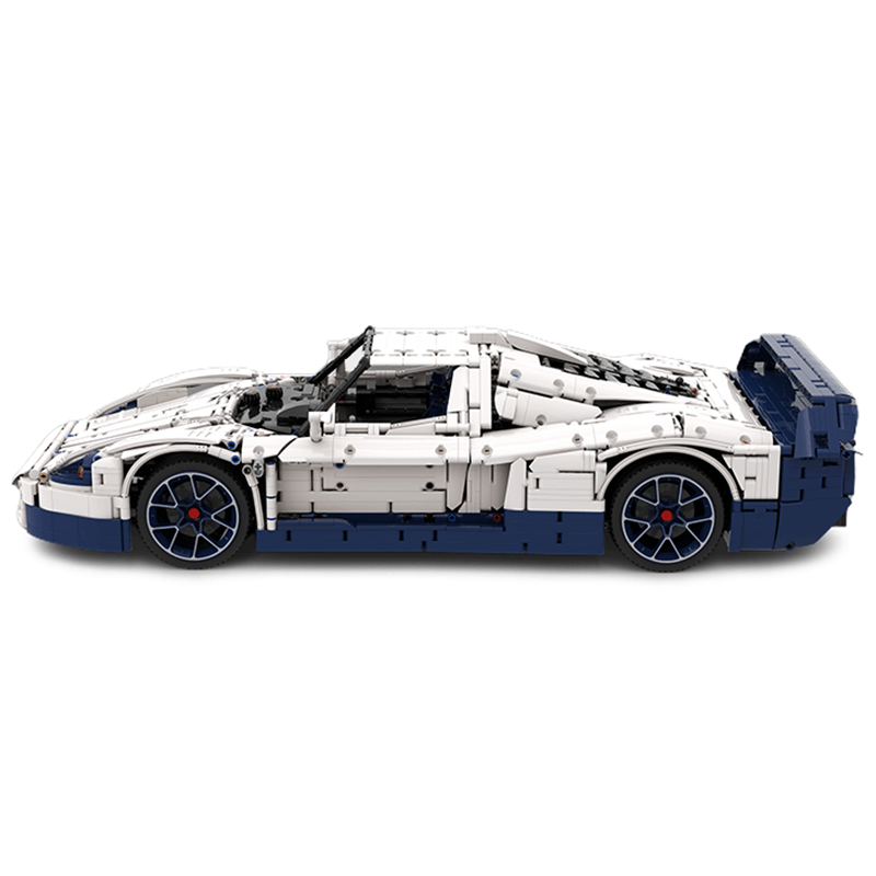 The Ultimate 1:8 Maserati MC12 Hypercar (3975pcs)