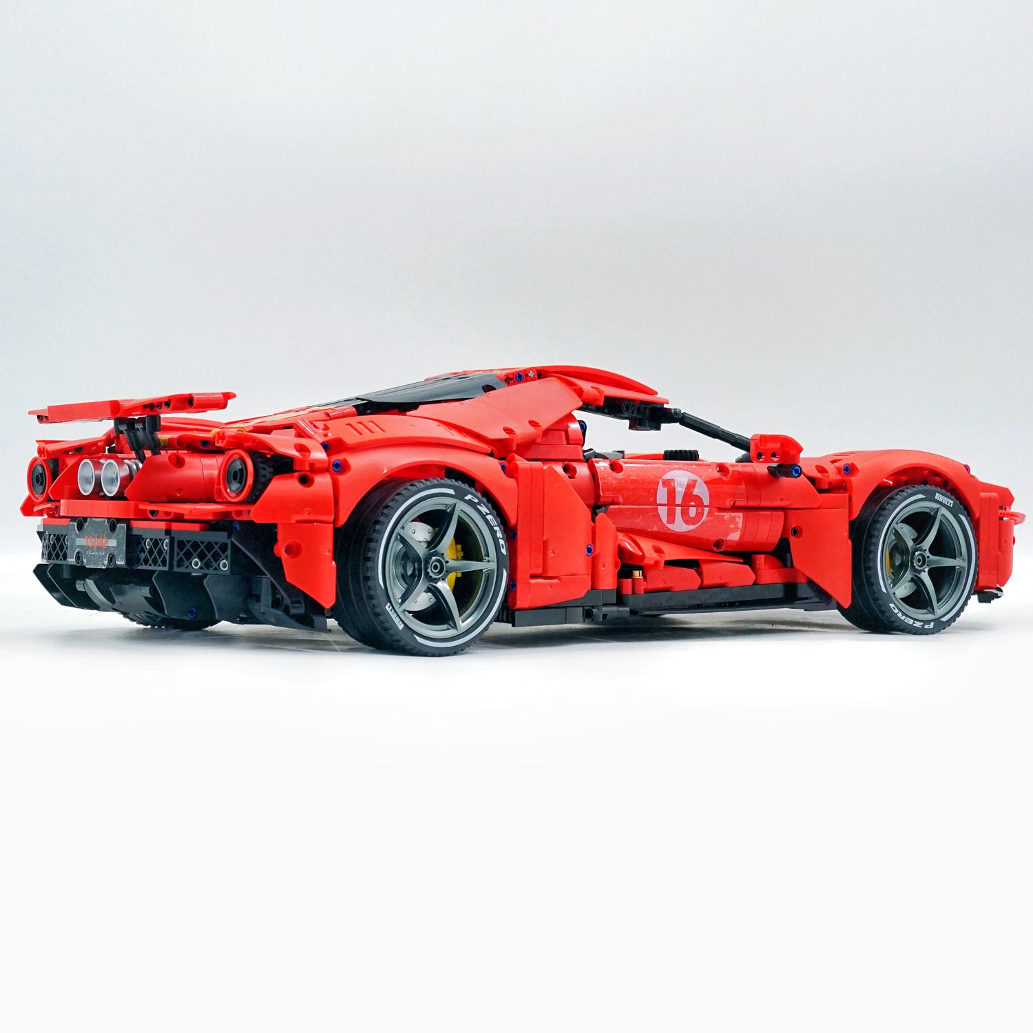 1: 8 Ford GT Red Supercar (3056 PCS)
