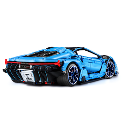 1:8 Lamborghini Centenario | Designed by Thijs de Boer (3842 PCS)