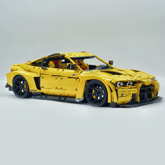 1: 8 BMW M4 GT3 Building Set, Fully Detailed Simulation, Baked Enamel Yellow Custom Edition (4556Pcs)