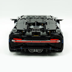 1: 8 Bugatti Chiron, Custom Modified Red+Black Edition (4031 PCS)