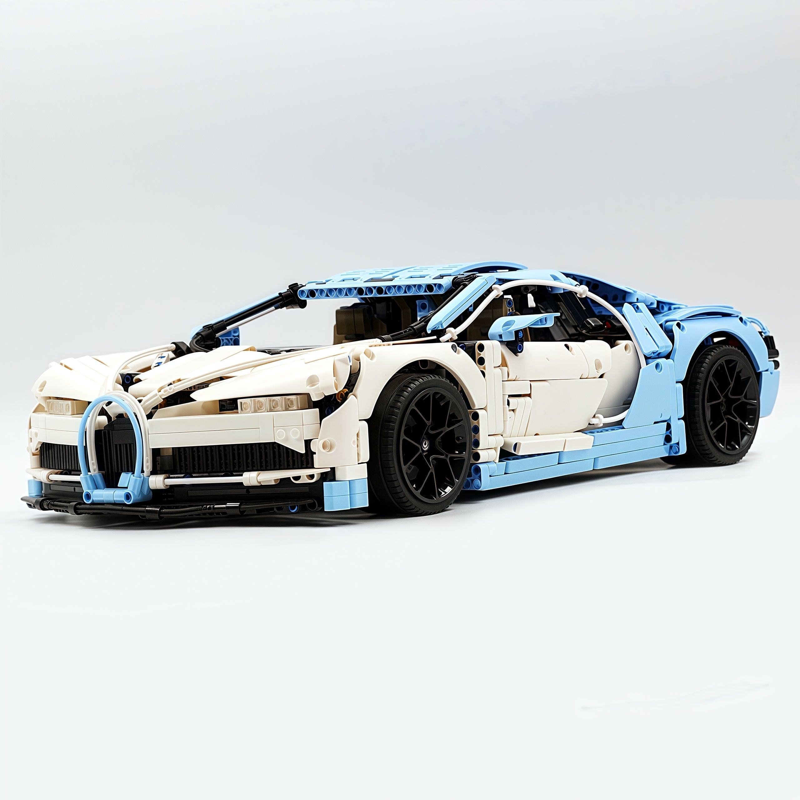 1: 8 Bugatti Chiron, Custom Modified Blue+White Edition (4031PCS)