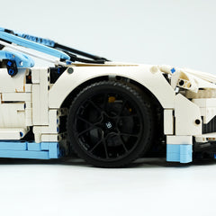 1: 8 Bugatti Chiron, Custom Modified Blue+White Edition (4031PCS)