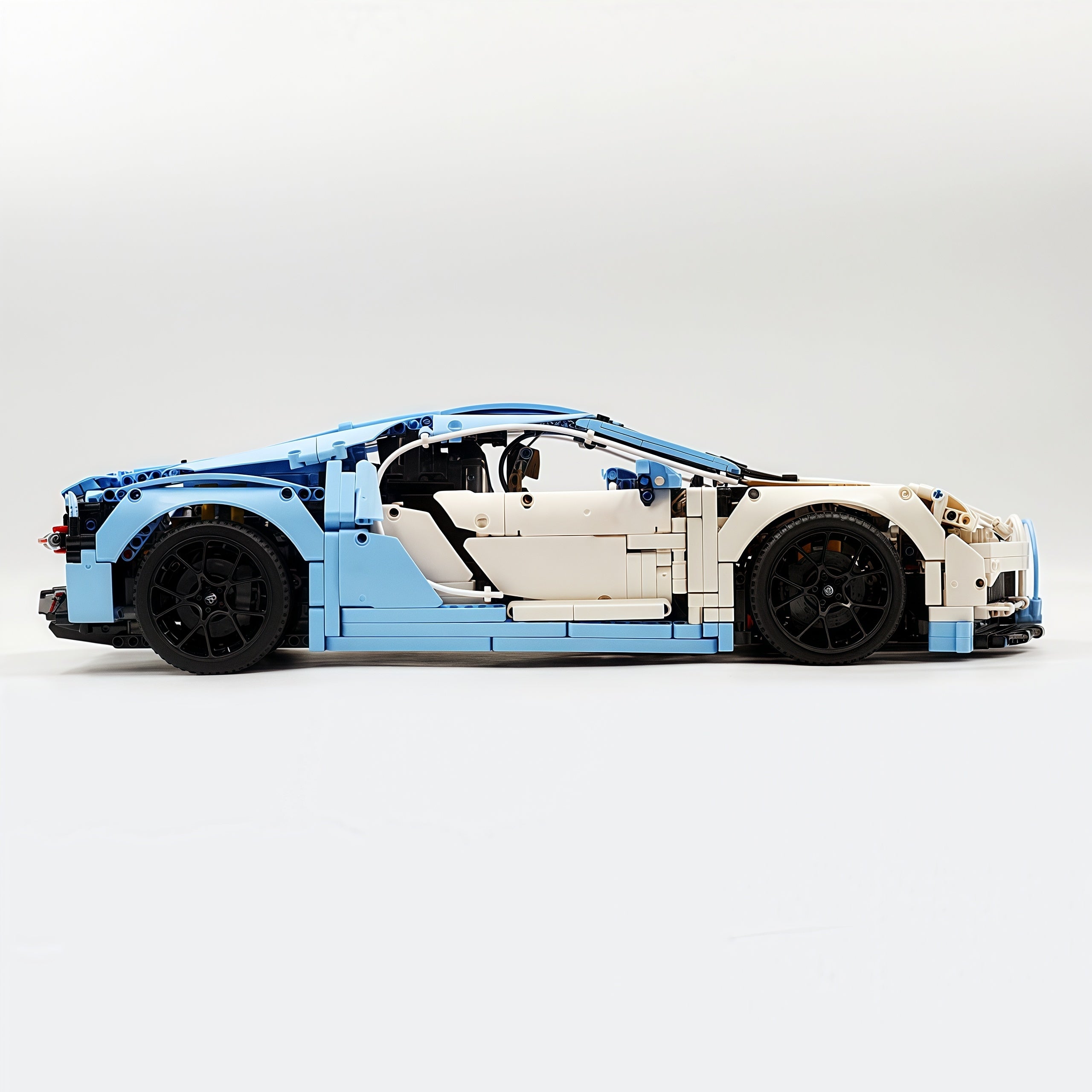 1: 8 Bugatti Chiron, Custom Modified Blue+White Edition (4031PCS)