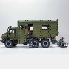 1:8 Remote-Controlled Mercedes Unimog Expedition Truck | Fully Motorized Collector’s Edition (6689 PCS)