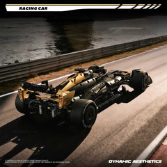 1:8 Brad Pitt No.7 Black Gold F1 | Remote Controlled Grand Prix Machine (1900pcs)