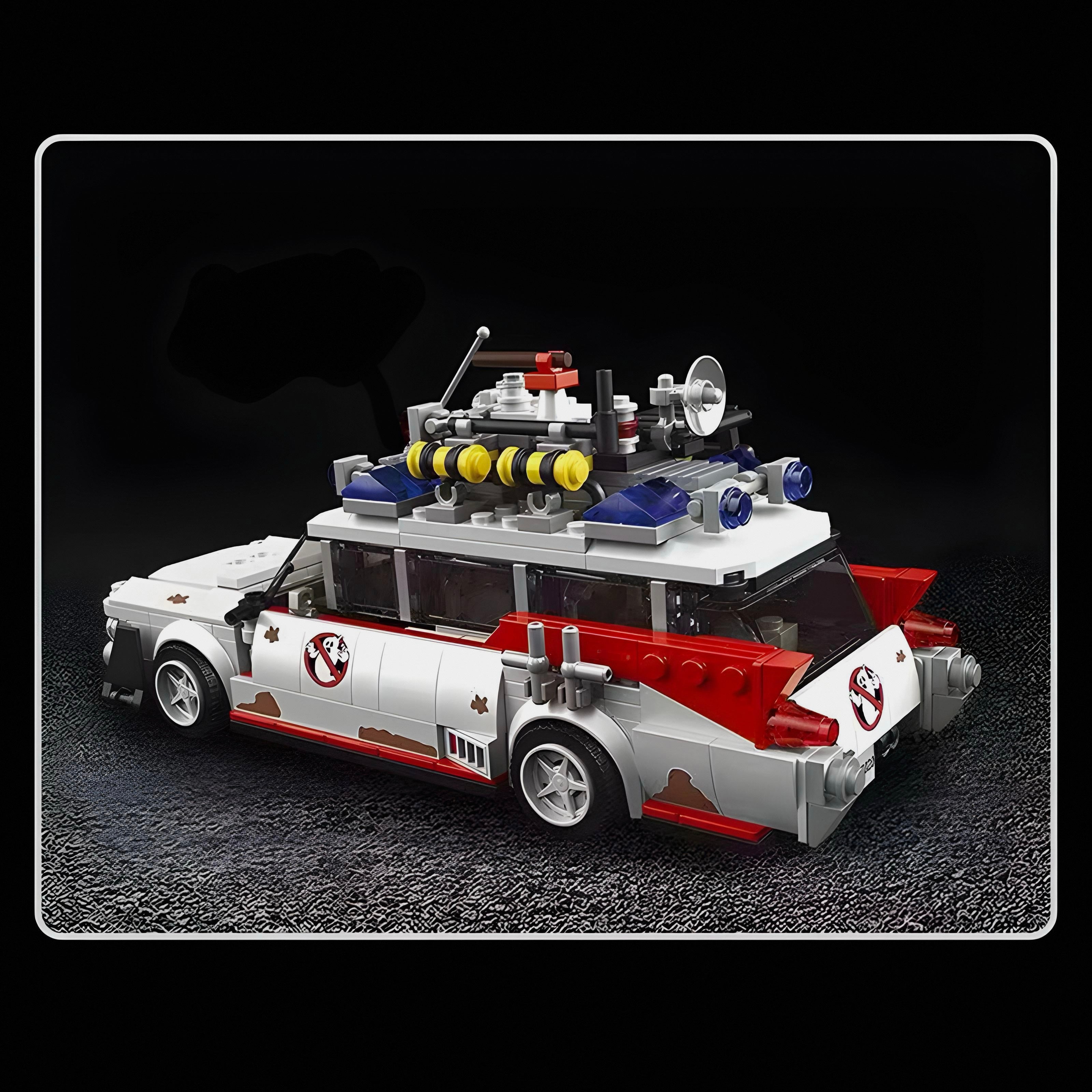 1: 24 GHOSTBUSTERS ECTO-1 (635 PCS)