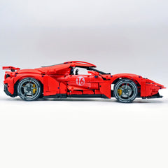 1: 8 Ford GT Red Supercar (3056 PCS)