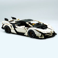 1: 8 Lamborghini One Off: Auténtica, White Goddess Version, Motorized Convertible Switch Mode, Full Vehicle Motorization (3392 Pcs)