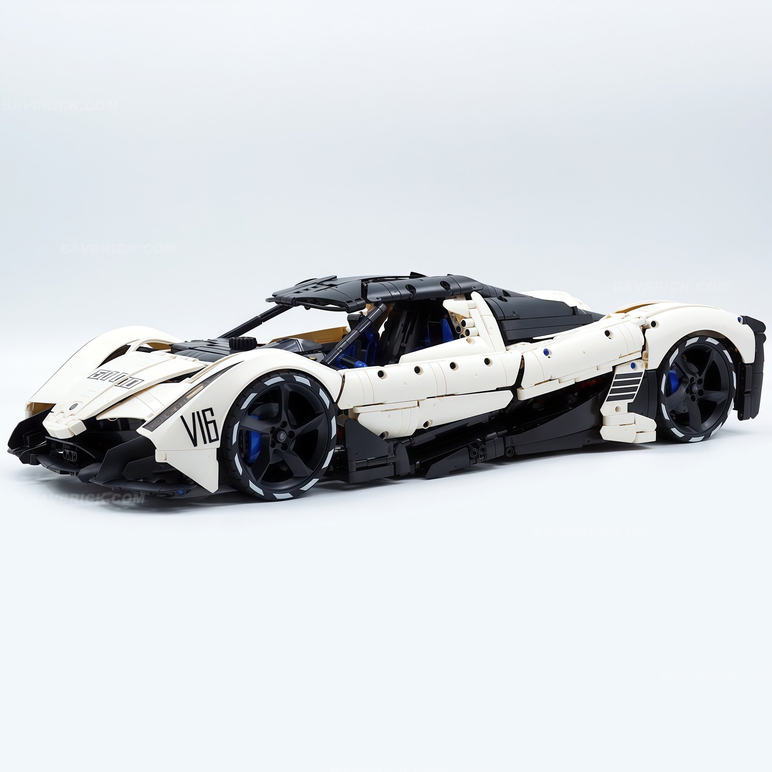 1:8 Devel sixteen V16 | Officially licensed (4016PCS) - BAV BRICK