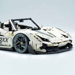 1:8 The Ultimate Ferrari F8XX Convertible, White Goddess Custom Edition (3781 PCS)