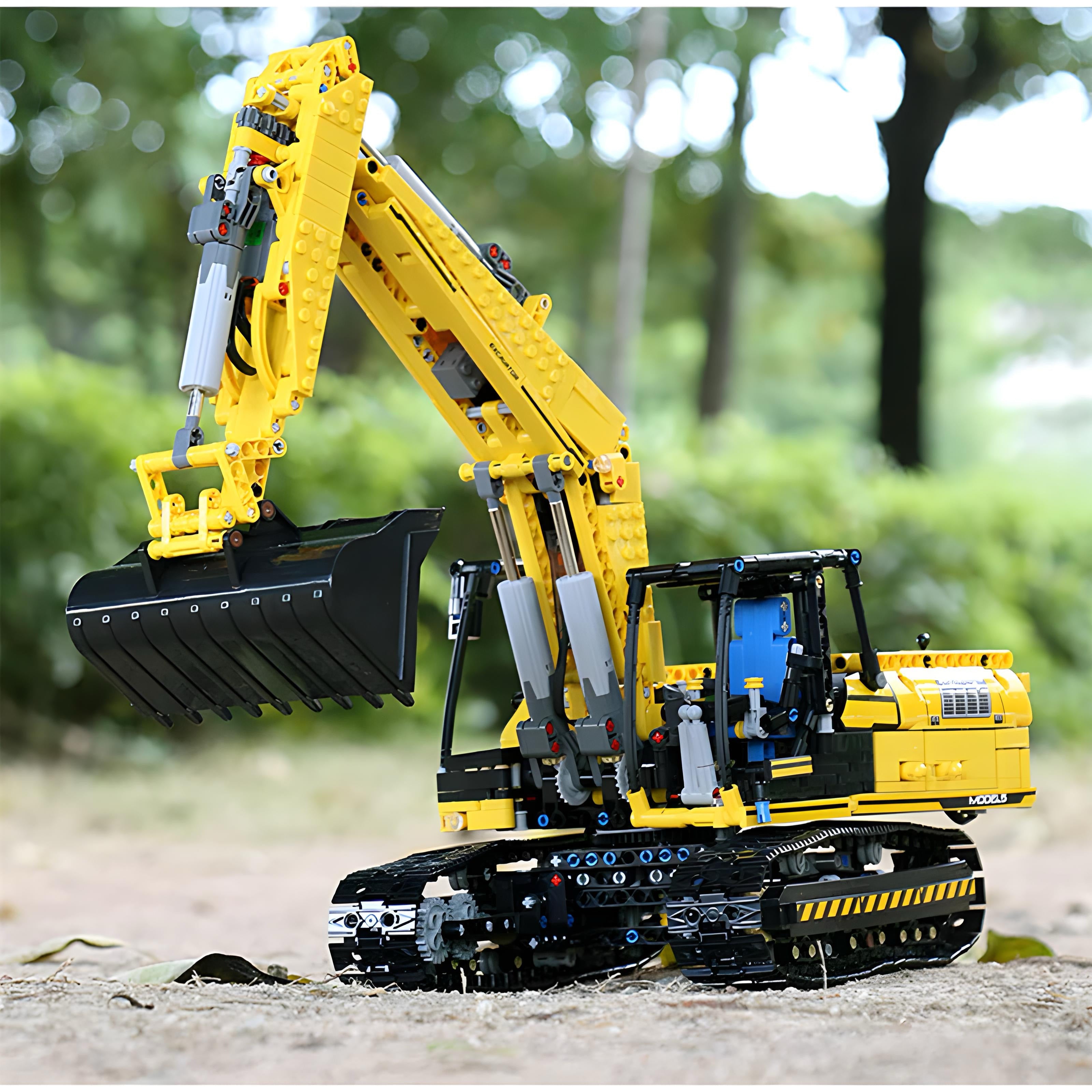 REMOTE CONTROLLED DIGGER (1830 PCS)