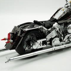 1: 5 Harley Heuer fat Boy, Electroplating Gun Gray Edition, Adjustable Rear Wheel Height(2392 Pcs)
