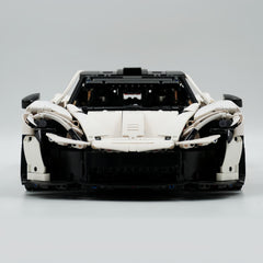 1: 8 The Ultimate McLaren P1 | White Custom Edition(3893 PCS)