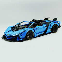 1: 8 Lamborghini One Off: Auténtica, Paint Pearl Blue Version, Motorized Convertible Switch Mode, Full Vehicle Motorization (3392 Pcs)