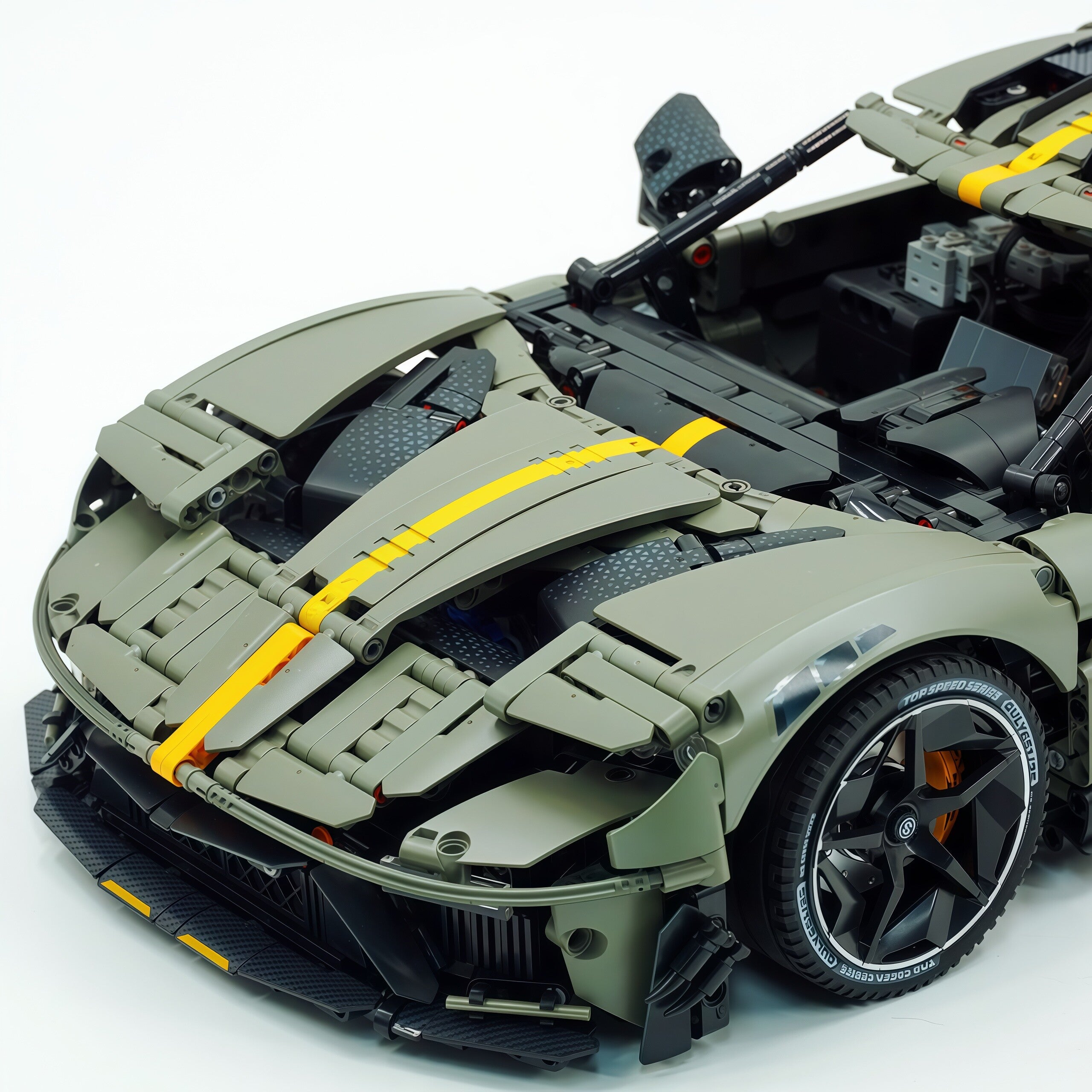 1:8 RC Ultimate Ford GT Mansory | The Dominant American Road King (3400+ pcs) - BAV BRICK