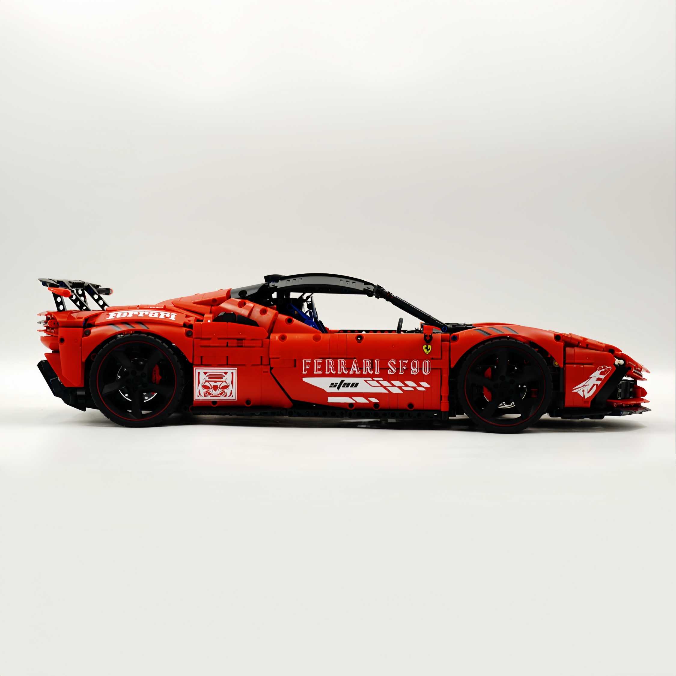 1:8 Ferrari SF90XX Classic Red, The Ultimate Supercar, More Than 12 Features Restored(4100 Pcs)