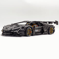 1:8 Lamborghini SVJ – Barrel Plated Matte Black Customized Edition (3260 PCS)