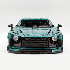 1:8 Aston Martin Valour | RC British Hypercar | Emerald Green Pearlescent Paint Edition (3828 PCS) - BAV BRICK
