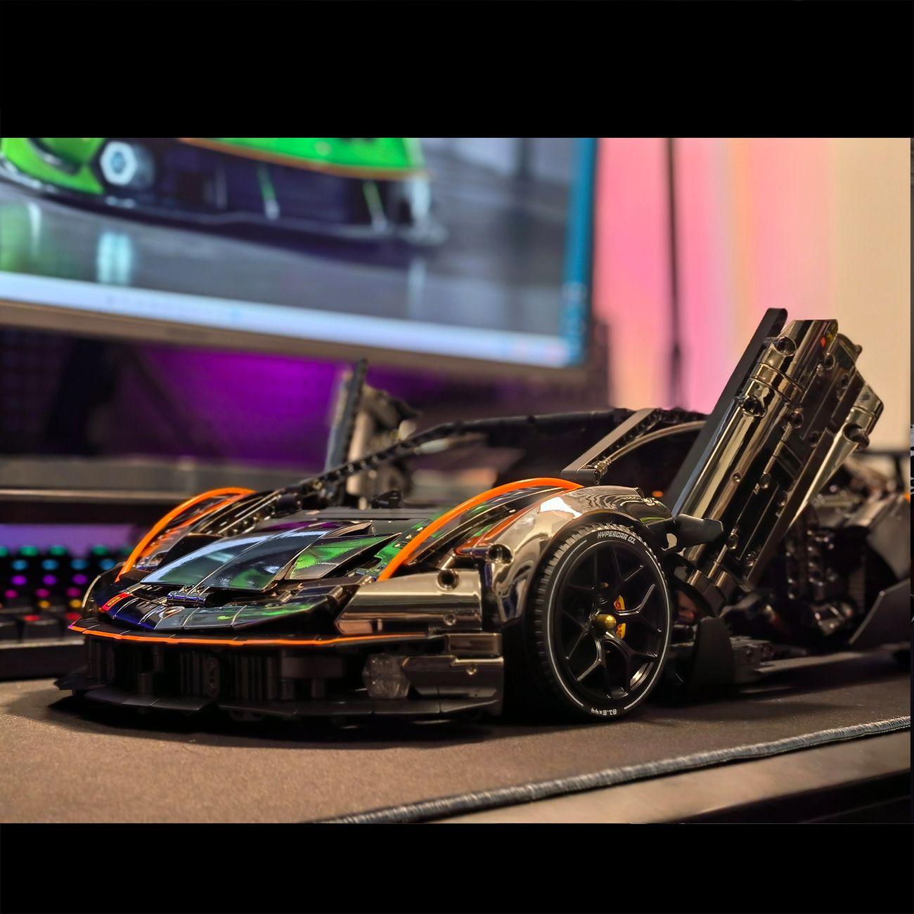 1: 8 The Ultimate Lamborghini Essenza SCV12, Mirror Red Plated Limited Edition (4100+PCS)