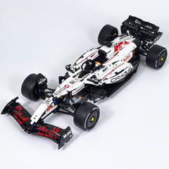 1:8 Oracle Red Bull Racing RB21 F1 Car | Pearl White Limited Edition (1933+ PCS)