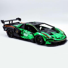 1: 8 The Ultimate Lamborghini Essenza SCV12, Mirror Green Plated Limited Edition (4100+PCS)