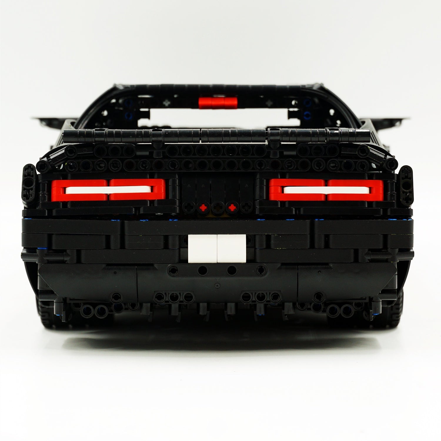 1: 8 Dodge Challenger, Black Samurai Customized Version (3300+Pcs)