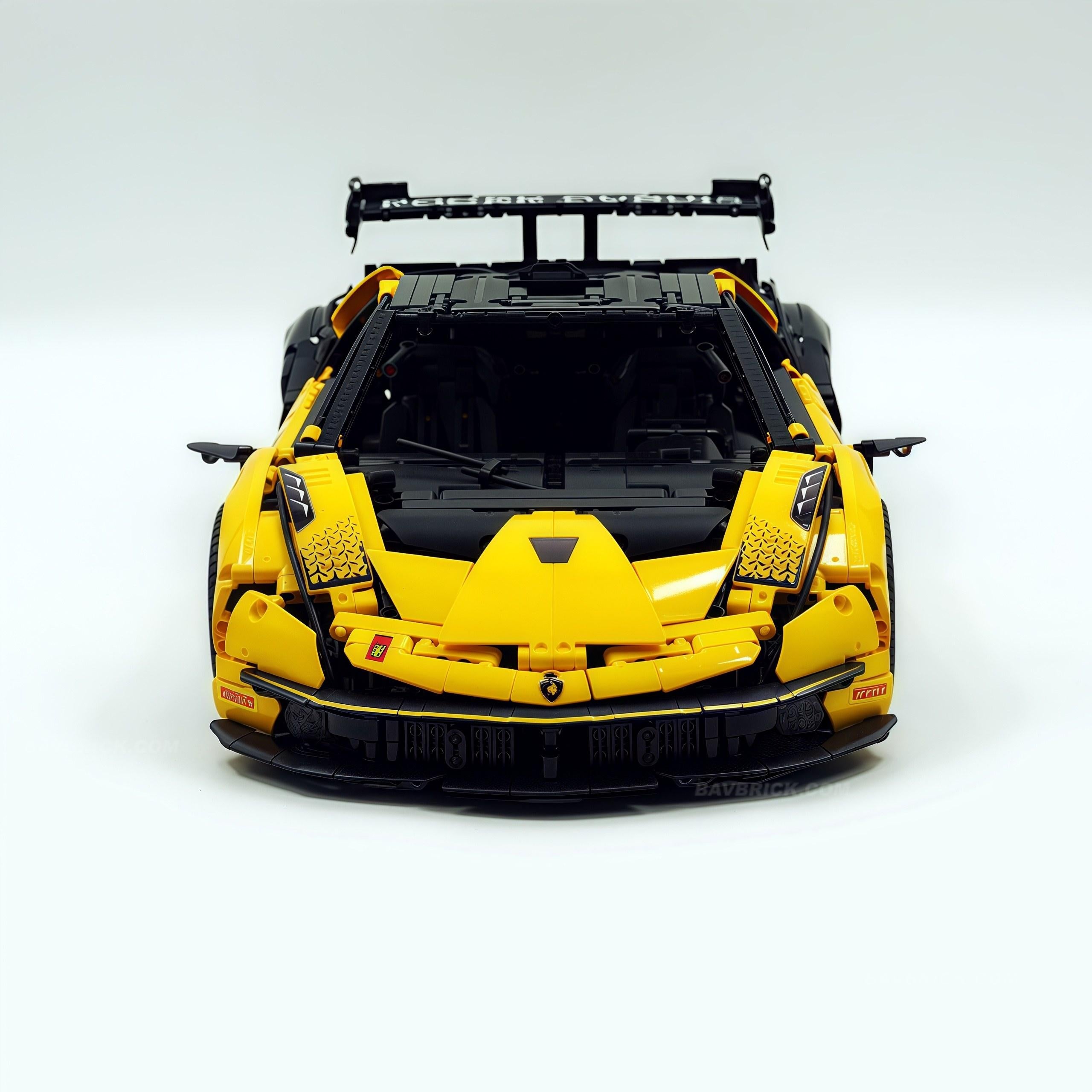 1: 8 The Ultimate Lamborghini Essenza SCV12, Vibrant Yellow Limited Edition (4100+PCS)