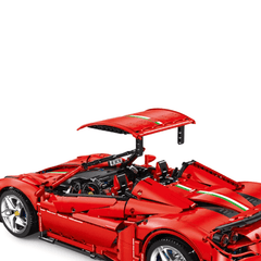 1:8 The Ultimate Ferrari F8 Convertible (3781 PCS)