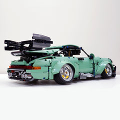 1:10 Green Porsche 964, Limited Edition (2435 Pcs) - BAV BRICK