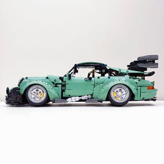 1: 10 Green Porsche 964, Limited Edition (2435 Pcs) - BAV BRICK