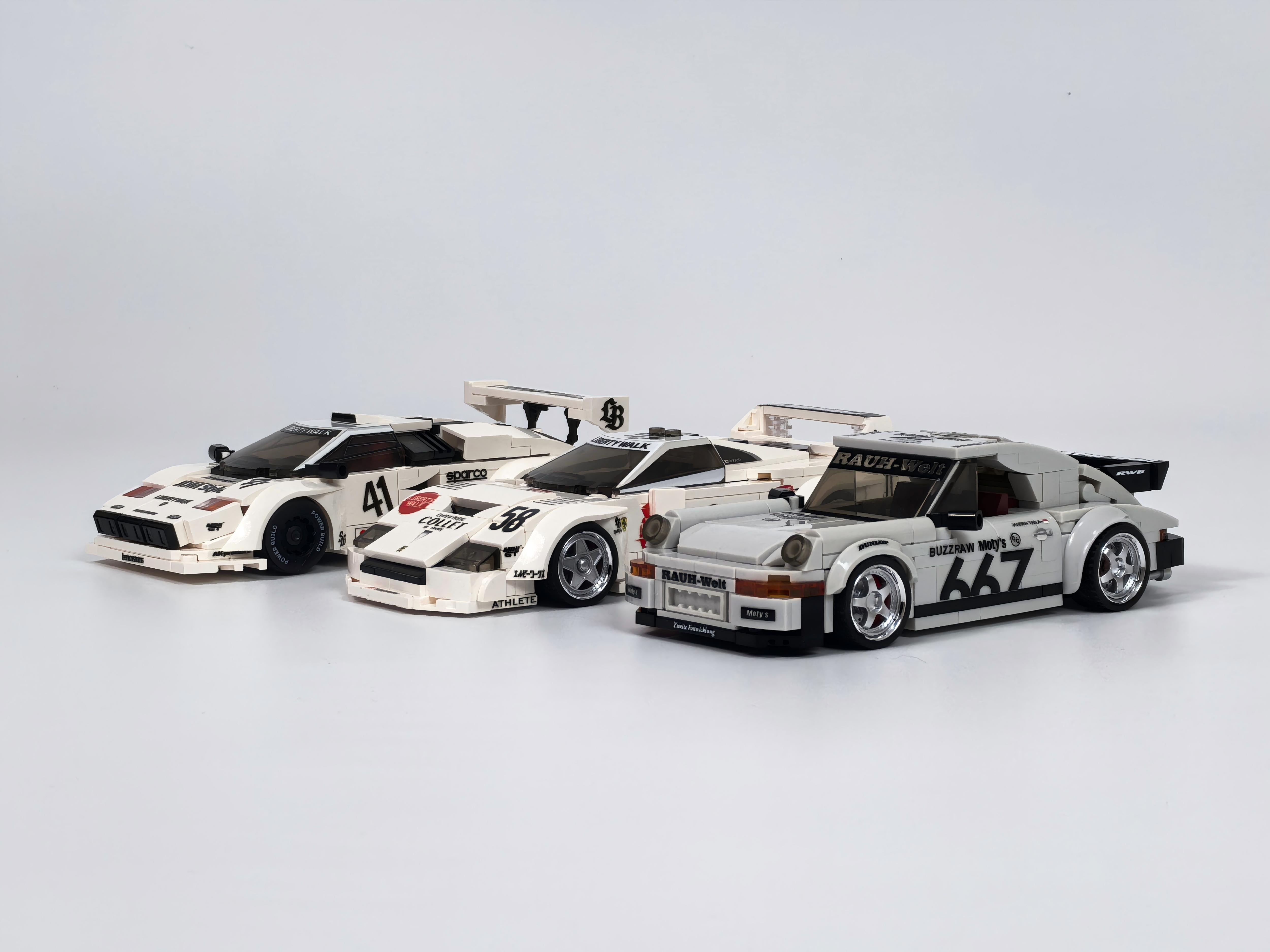 1: 24 CUSTOM GERMAN PORSCHE 930 with Container Display Case (318 PCS) - BAV BRICK