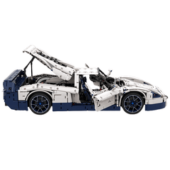The Ultimate 1:8 Maserati MC12 Hypercar (3975pcs)