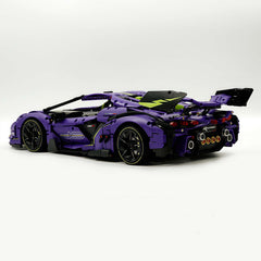Lamborghini Supercar Comet Purple 1:8 avec télécommande – Fonctions électriques, moteur V10 et finition ciel étoilé personnalisée (3654 pièces)