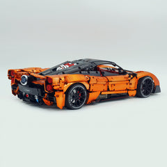 El superdeportivo Pagani Utopia definitivo a escala 1:8 | Edición limitada V12 italiano exótico dorado champán (3314 piezas)