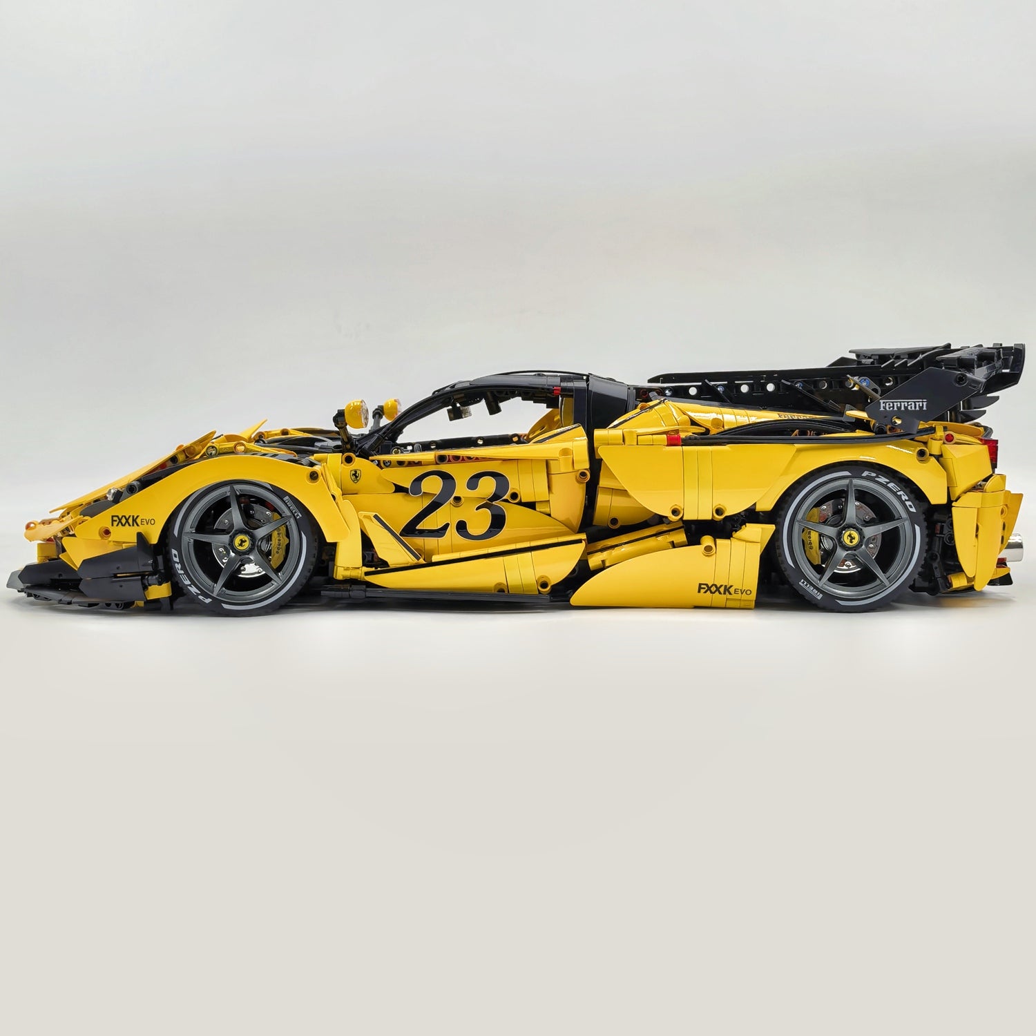 1: 8 LaFerrari FXXK EVO Custom Modified, Yellow Color Enamel Paint, Oversized Rear Wing (4739 Pcs)