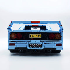1:8 The Ultimate Ferrari F40 Supercar, Gulf Blue Custom Edition (4026 PCS)