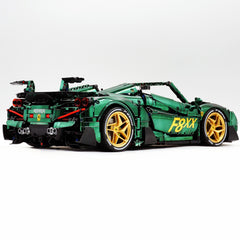 1:8 The Ultimate Ferrari F8XX Convertible, Mirror Venom Green Custom Edition (3781 PCS)