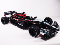 1:8 Mercedes-Benz W15 F1 Racing Car | Lewis 2024 Livery (1642 PCS)