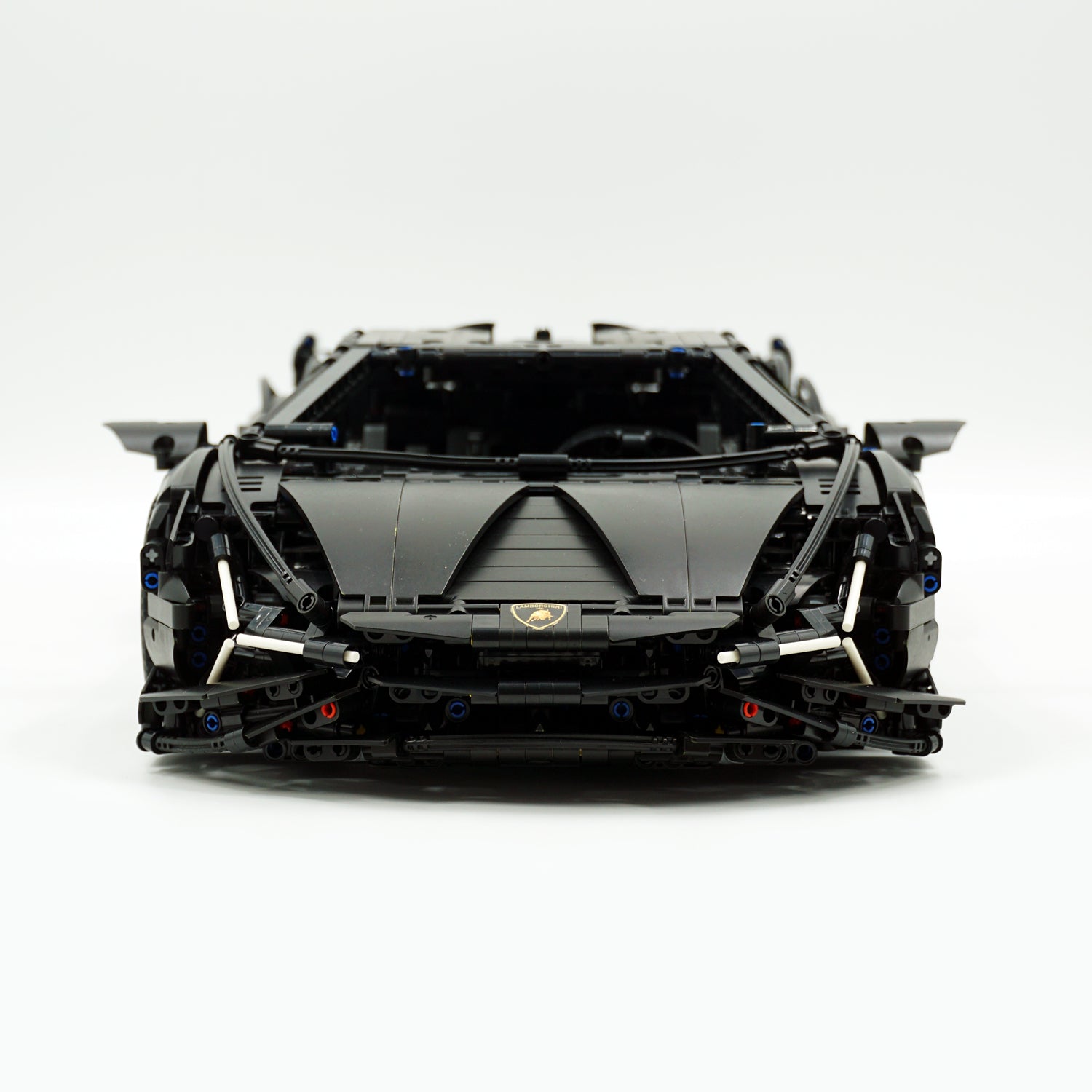 1: 8 Lamborghini Sian Black Special Edition (3696 PCS)