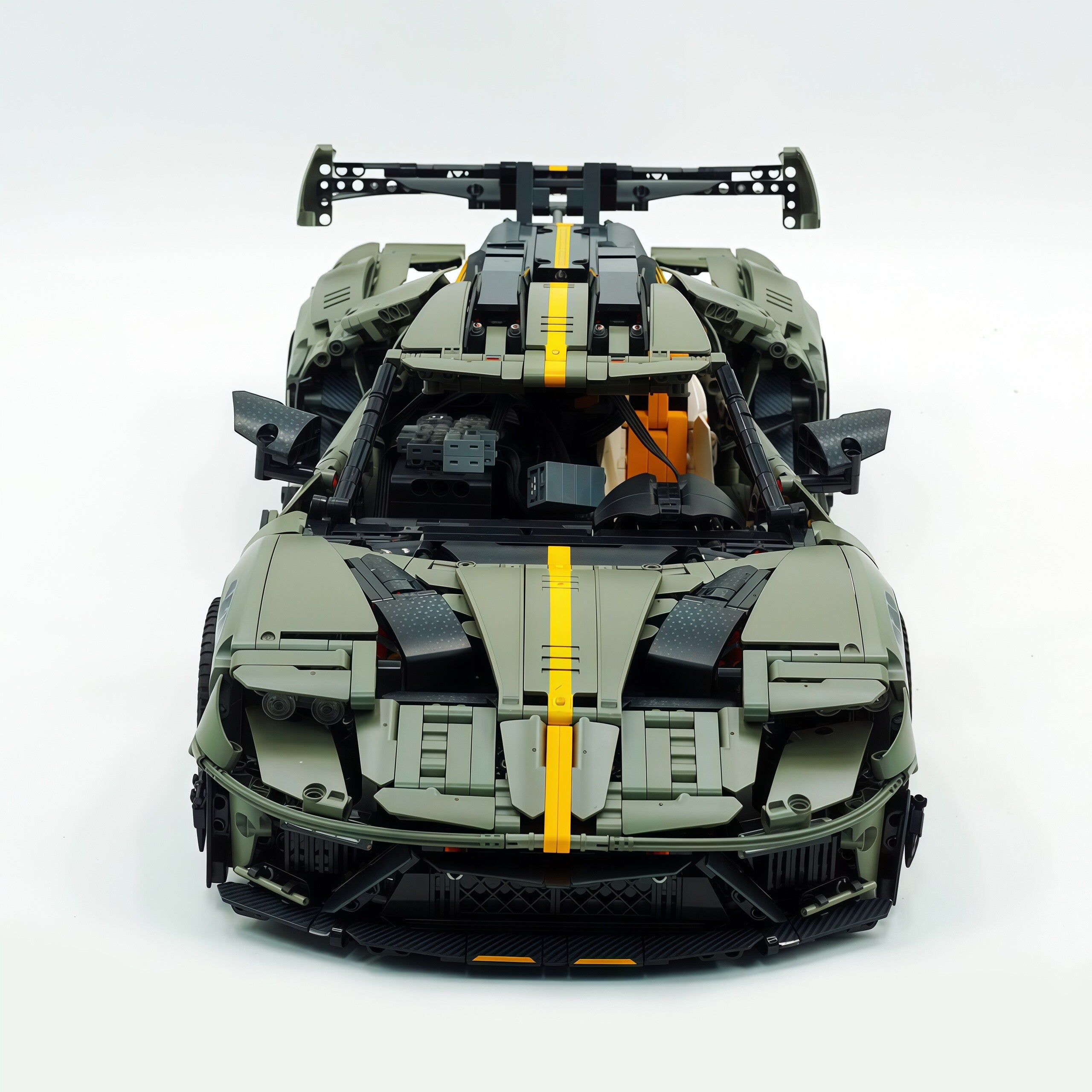 1:8 RC Ultimate Ford GT Mansory | The Dominant American Road King (3400+ pcs) - BAV BRICK