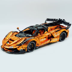 1: 8 LaFerrari FXXK EVO Custom Modified, Orange Gold Color Enamel Paint, Oversized Rear Wing (4739 Pcs)