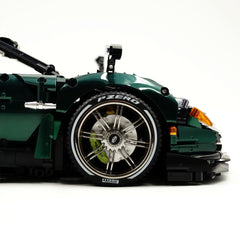 1: 8 Pagani Huayra BC Violet Paint finish Customized Ultimate Edition (4708 Pcs)