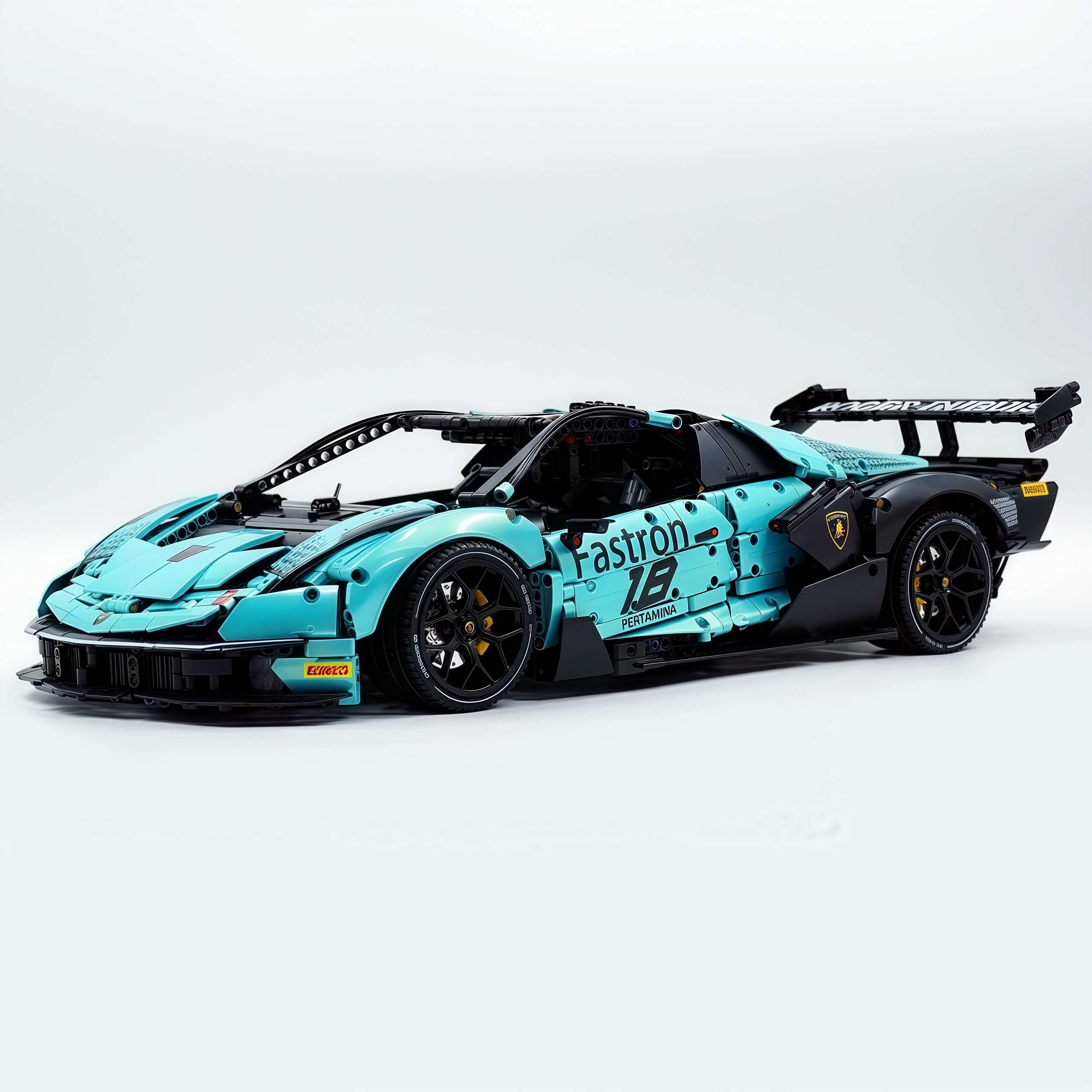 1: 8 The Ultimate Lamborghini Essenza SCV12, Pearlescent Tiffany Blue Limited Edition (4100+PCS)