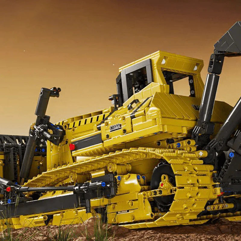 THE ULTIMATE RC BULLDOZER (3567 PCS)