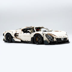1: 8 Alfa Romeo 33 Stradale Supercar, White Goddess Customized Version (3861 Pcs)