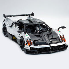 1:8 Pagani Huayra bañado en plata Ultimate Edition (4708 piezas)